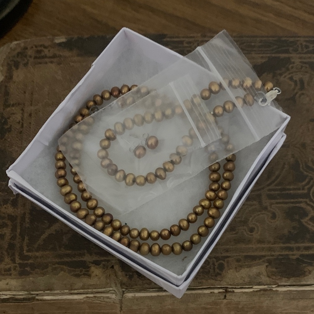 Elegant chocolate Pearl  Beaded Necklace earrings and Bracelet Set new